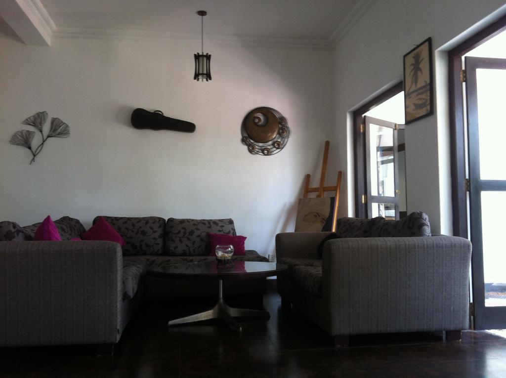 Friends Guesthouse Kudapaduwa エクステリア 写真