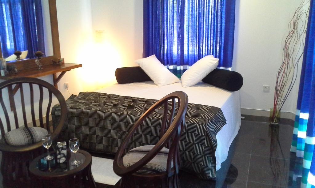 Friends Guesthouse Kudapaduwa エクステリア 写真